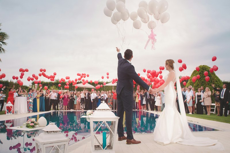 Wedding couple - about BridesCatalog